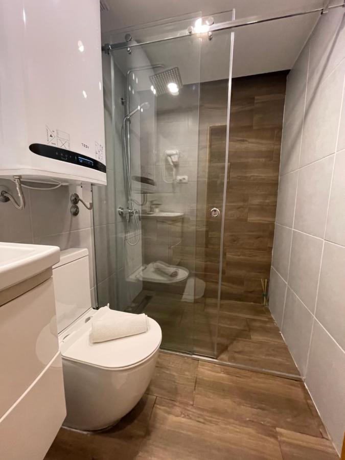 Ferienwohnung Leo Ni Exterior foto