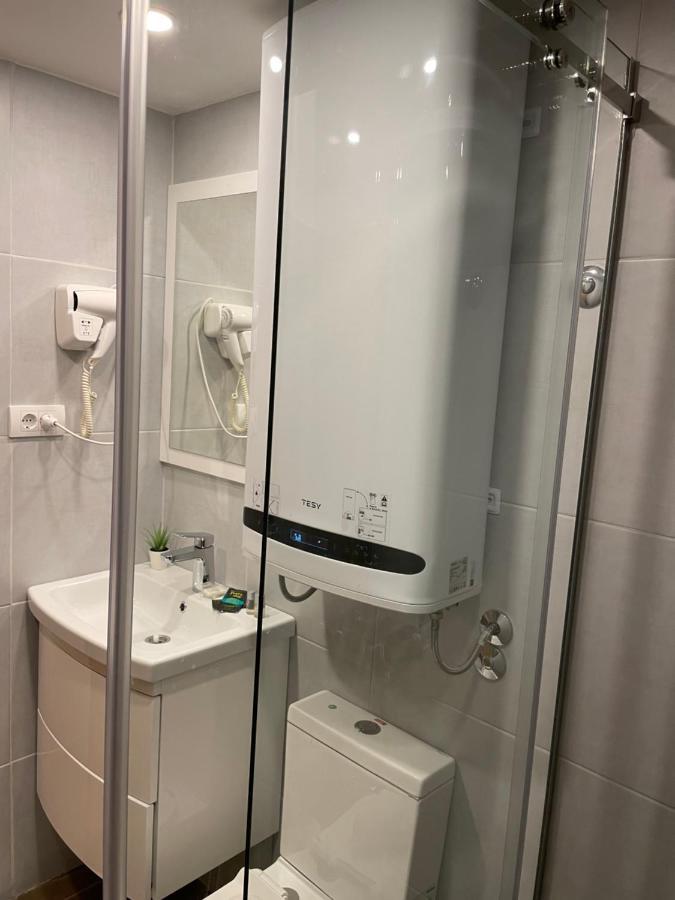 Ferienwohnung Leo Ni Exterior foto