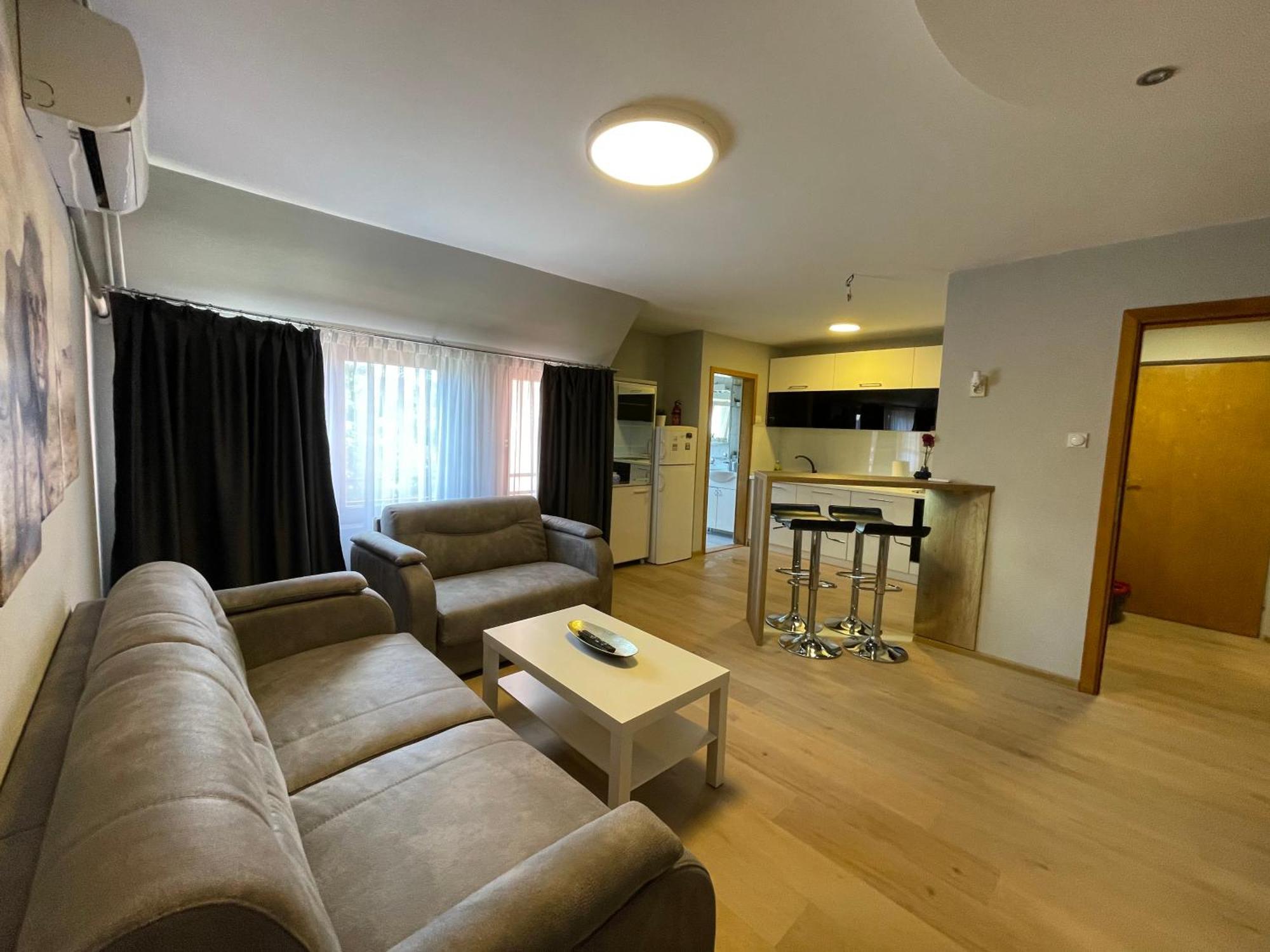 Ferienwohnung Leo Ni Exterior foto